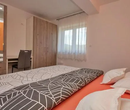 Dvori Matanovi Villa *