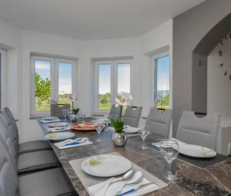 Dvori Matanovi * Donji Proložac