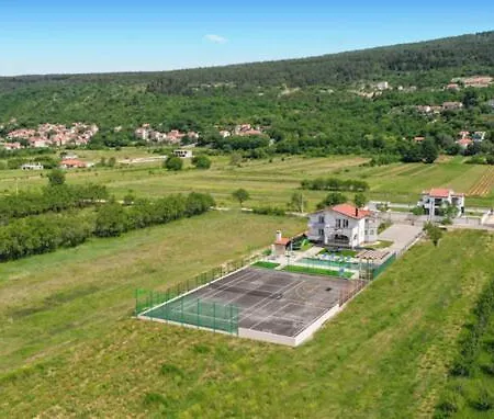 “dvori Matanovi” *
