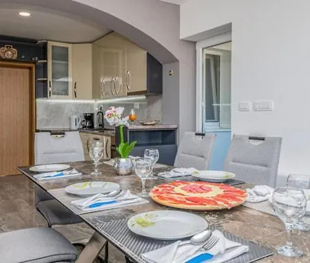 Villa Dvori Matanovi *