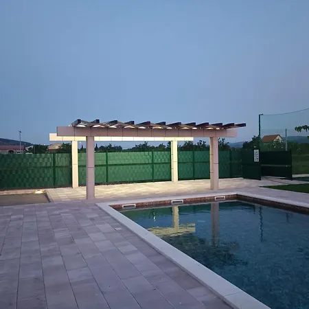 Dvori Matanovi Villa Donji Proložac